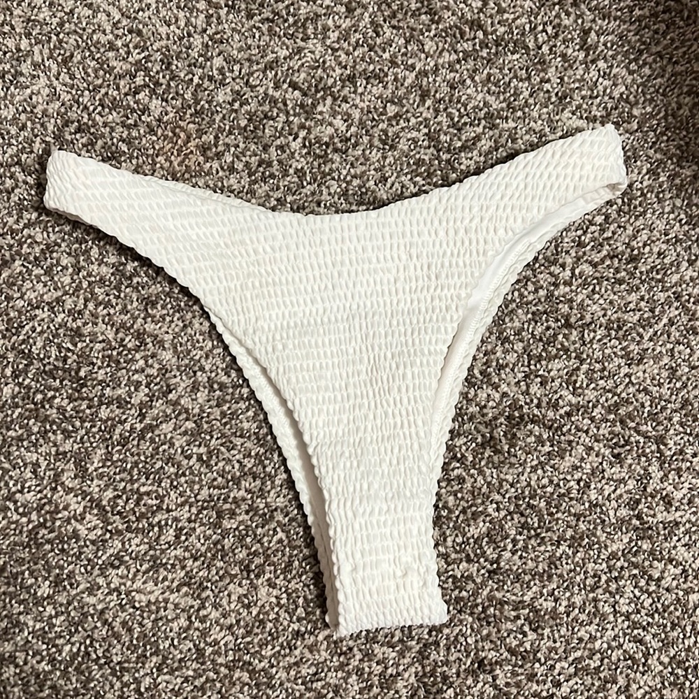 Hollister - white bikini bottom